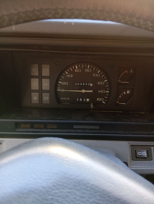 Nissan Urvan em bom estado