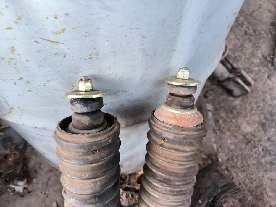 Задние стойки ваз 2108-2109-2114-2115-2110-2111-2112 калина приора