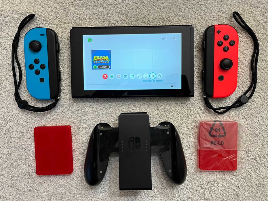 Nintendo Switch + Estojo + Caixa Original + Jogo