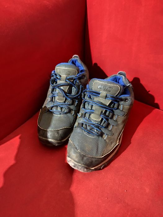 Sapatos e Botas Como Novos