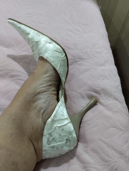 Buty, czółenka ślubne 39