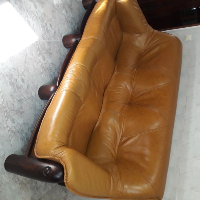 Sofá Pele Rústico