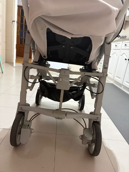 Carro de bebé Chico