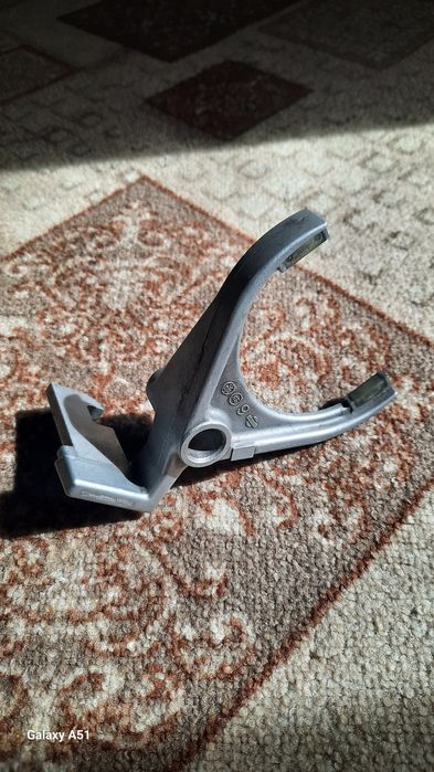 Вилка перемикання 3-4 передачі Альмера 1,6 5ст МКПП