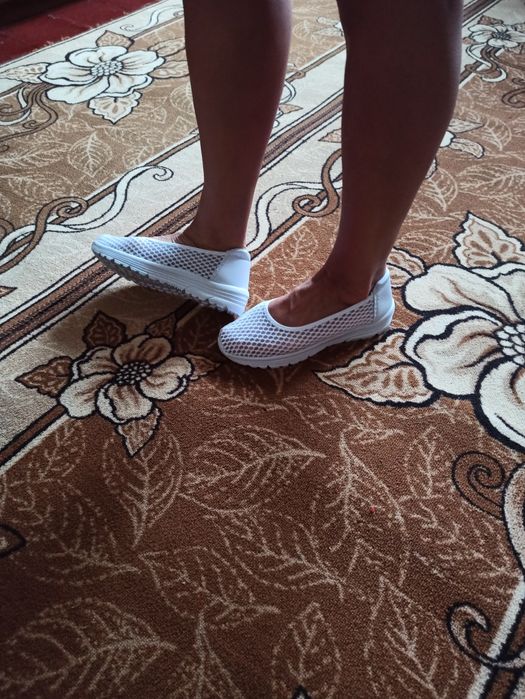 Мокасини нові, дуже зручні, легенькі, на широку ніжку