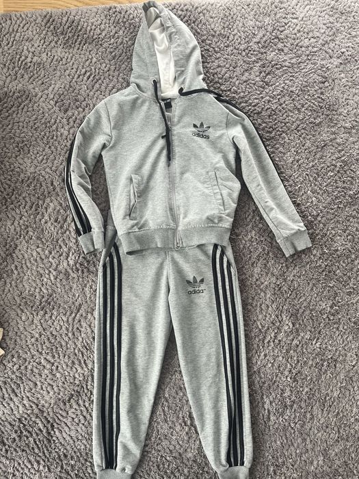 Dres chlopięcy Adidas Rozmiar 134/140