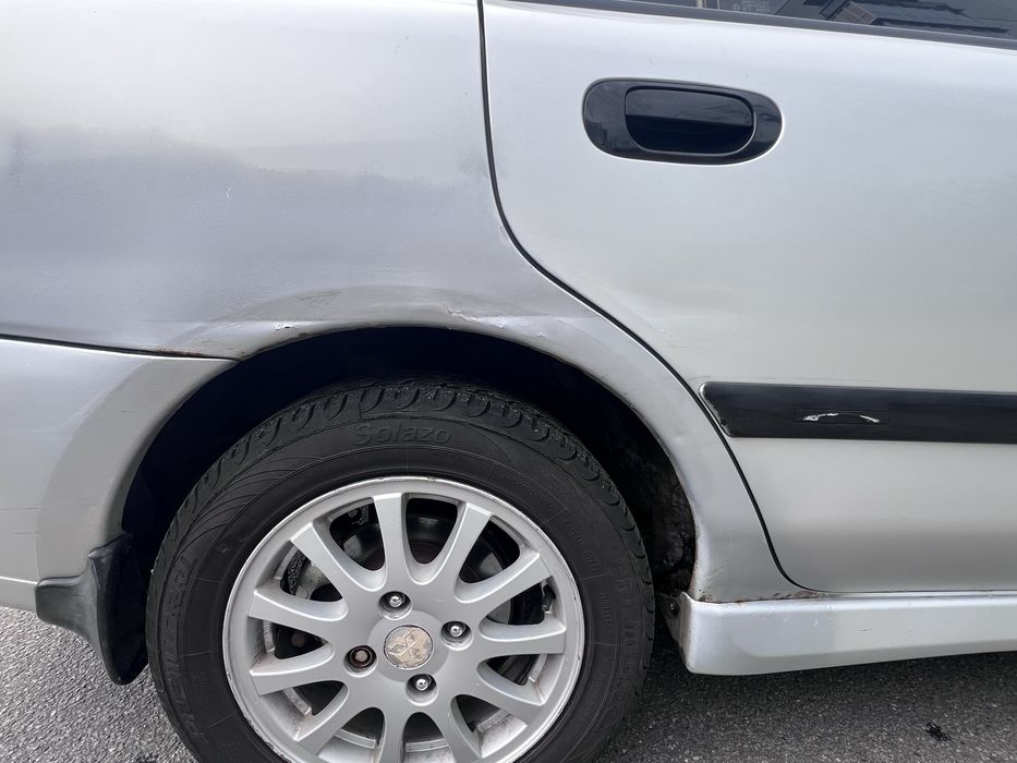 Продам Mitsubishi Carisma 2003 року випуску