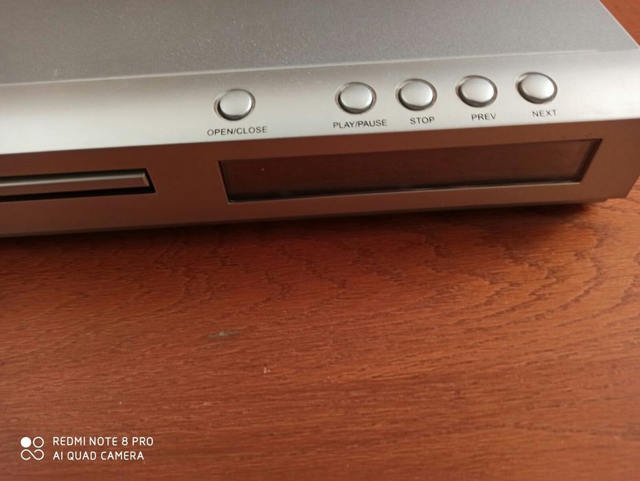 DVD Відеомагнітофон.