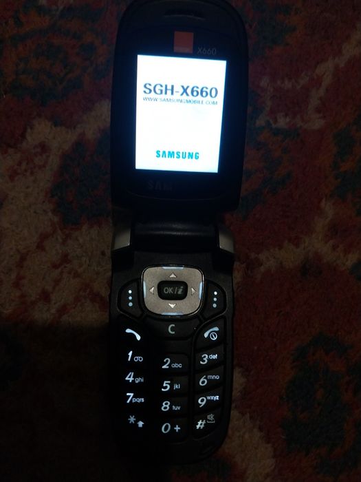 Тлефон samsung стара модель