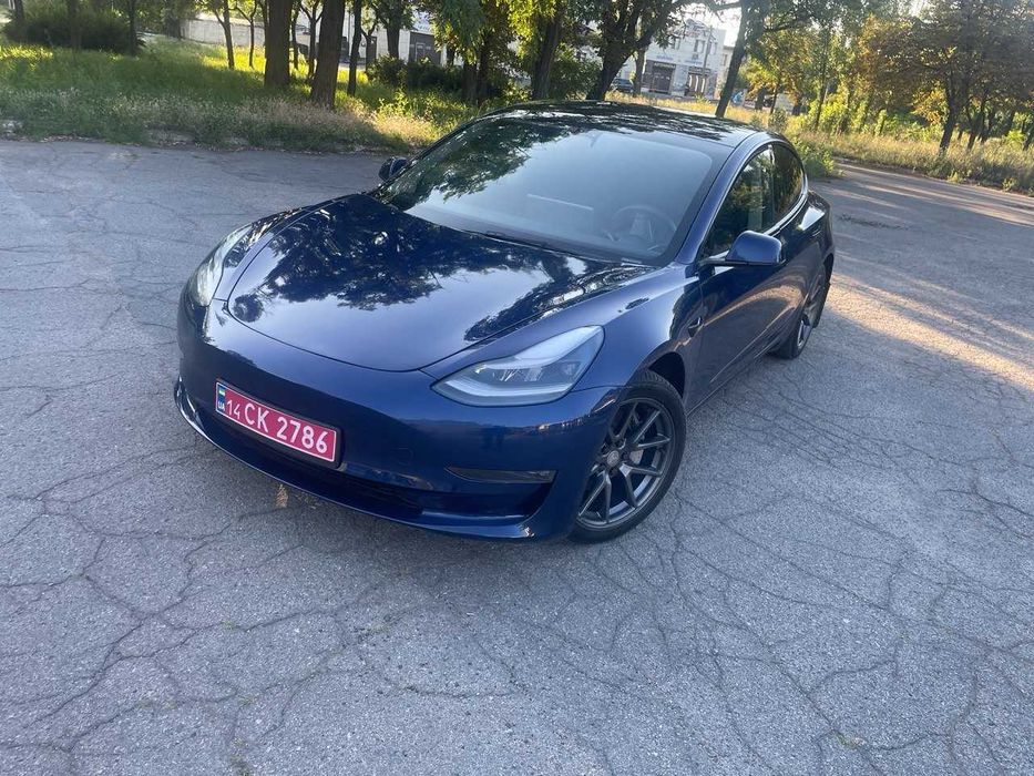 Tesla 3  2023   только пригнана  в аренду или под  выкуп !