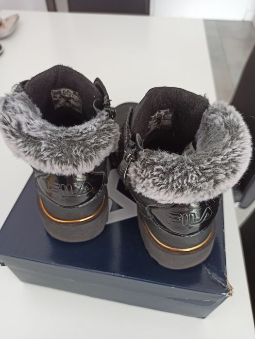 Buty zimowe dziewczynka 34  Fila