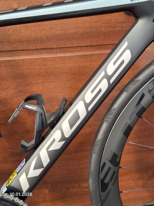 Kross Vento 8.0 S – 7,5 kg – karbon, 105, stożek 50 mm, pomiar mocy