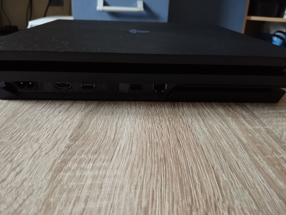 Sony- PlayStation 4 pro