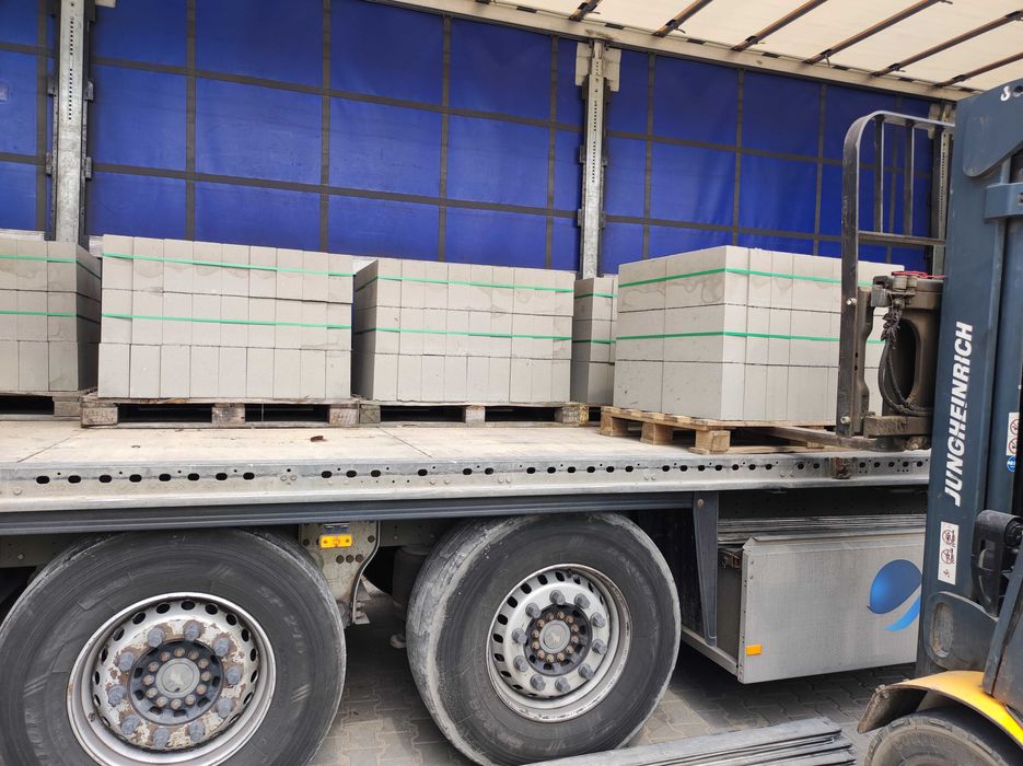 Bloczek fundamentowy B-20 BETONOWY 12X24X38cm