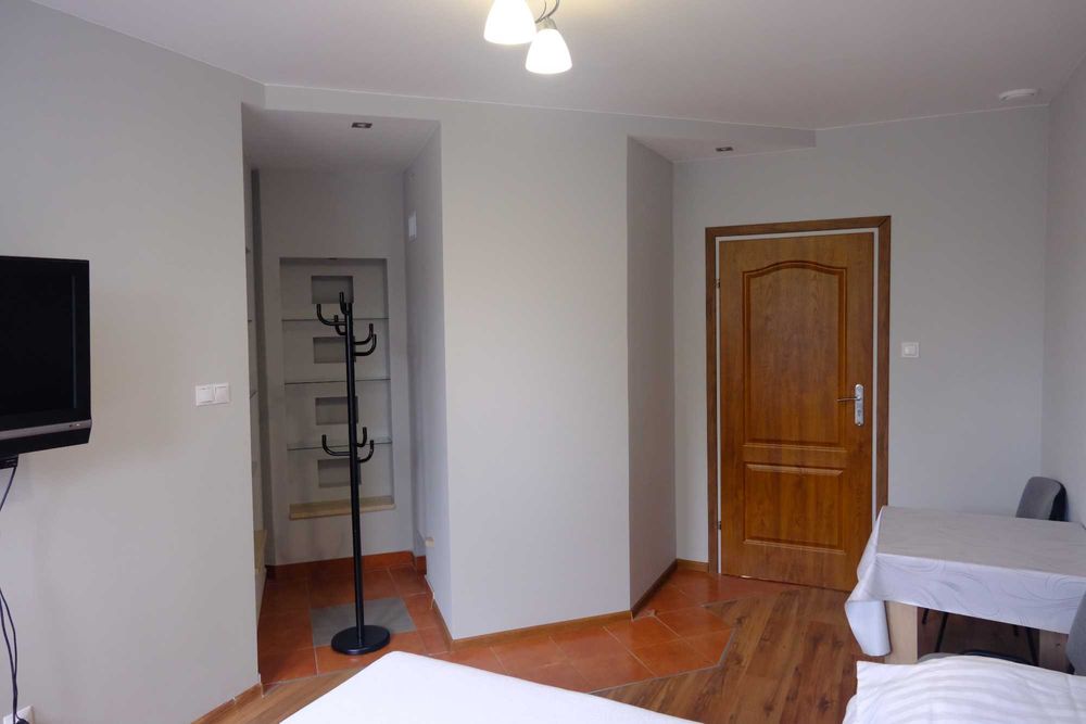 Noclegi, pokoje do wynajęcia.