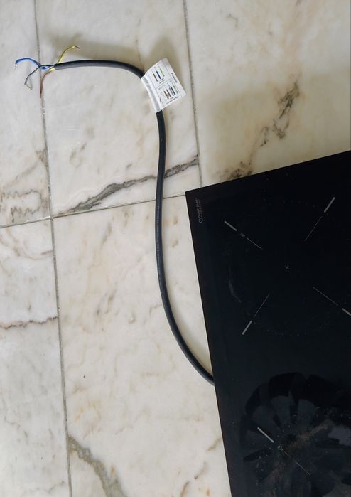 Placa vitrocerâmica TEKA 60 cm com 4 zonas cozinhado