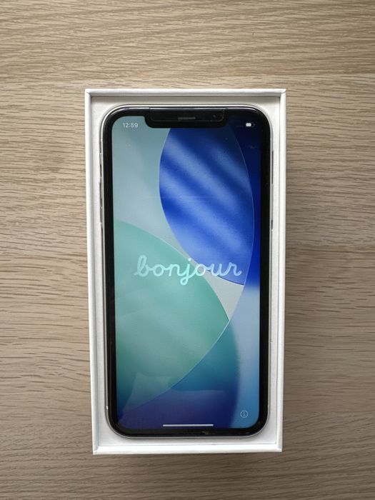 Iphone 11 branco em ótimo estado
