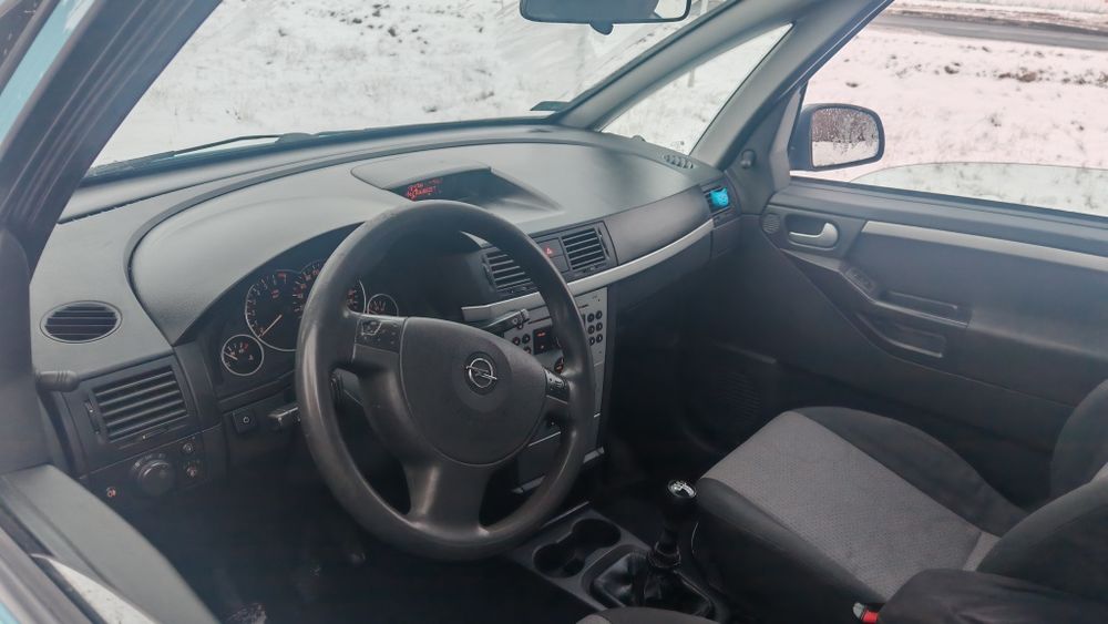 1.6 Gaz /Klimatyzacja/ Hak