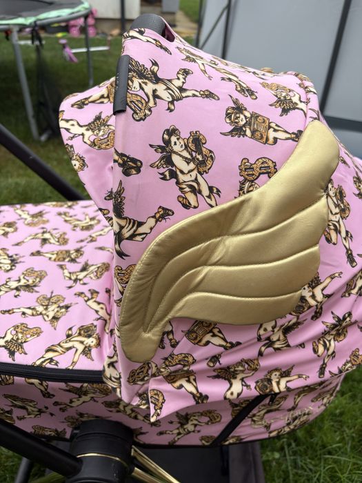 Gondola Jeremy Scott