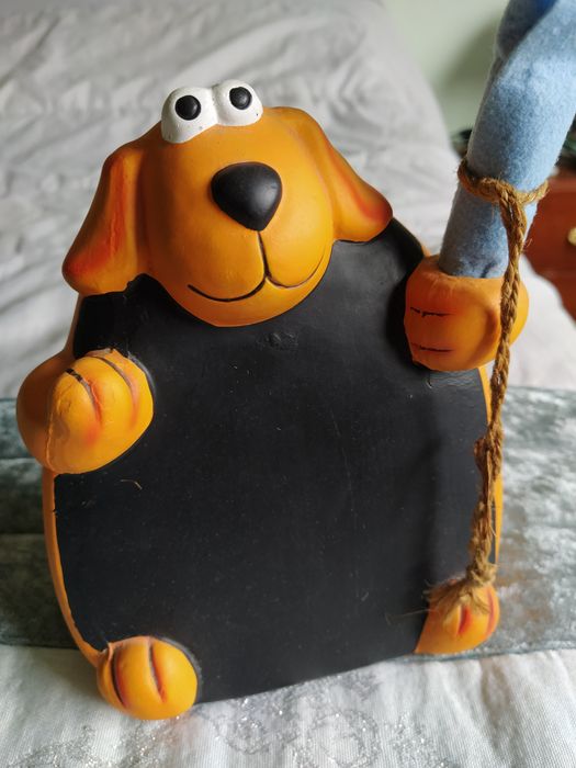 Mealheiro forma de Cão