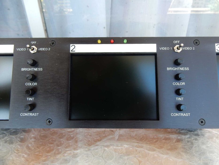 PARA VENDA TRIPLO MONITOR MARSHALL V-R43P