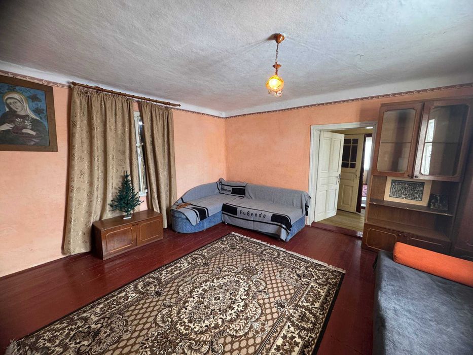 Продаж будинку в селі Палагичі, проведена вода, світло, газ.