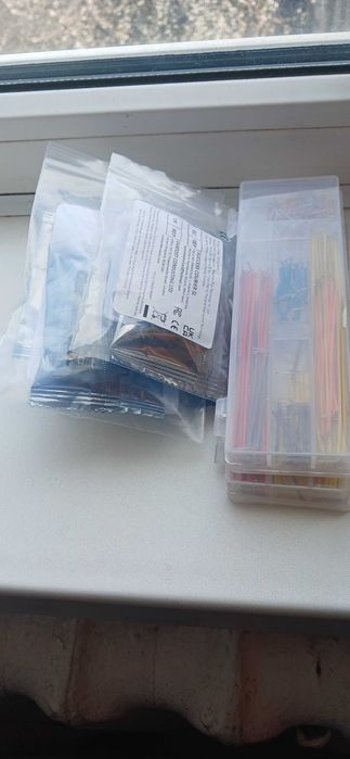 “Набір для Arduino / ESP32 стартовий комплект (WiFi, IoT, навчання)”