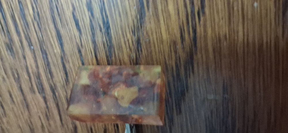 Spinki do mankietów koszuli z bursztynu