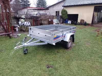 Przyczepka samochodowa