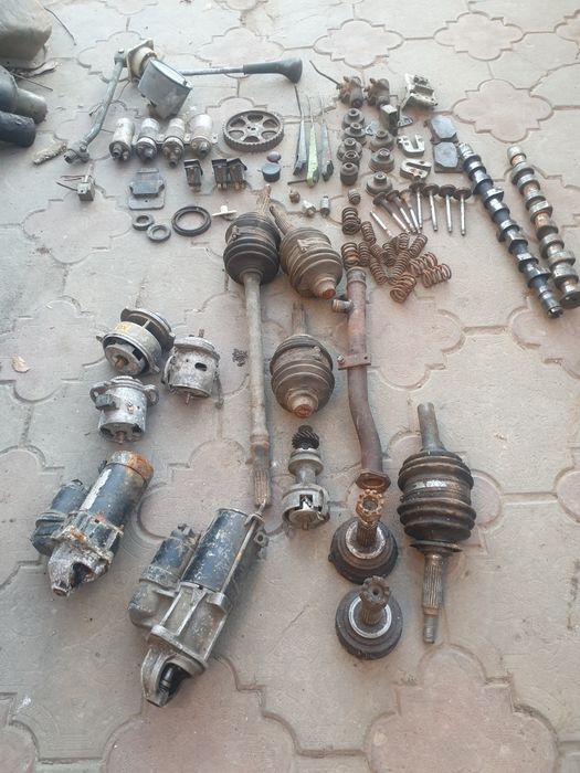 Мотор та зап Wartburg те що на фото