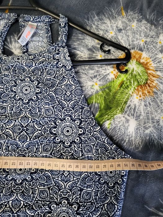 Granatowa bluzka damska top na lato XS 34/ S 36 z dekoltem halter wzorzysta bluzka crop top damski krótka bluzka  jak nowa