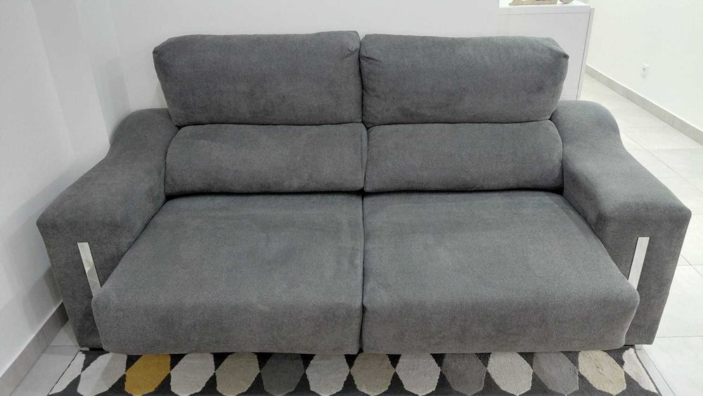 Sofá 3 Lugares Cinza Moderno  (100 x 200cm) – Excelente Estado