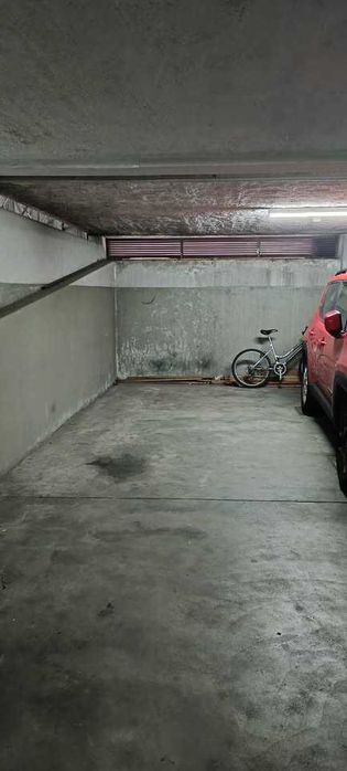 Lugar garagem - Motociclo