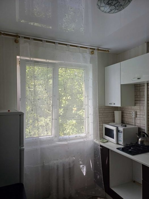 2кімн кв центр, госпіталь, світло постійно,подобово, погодинно