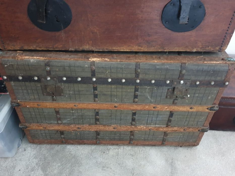 3 Baús muito antigos