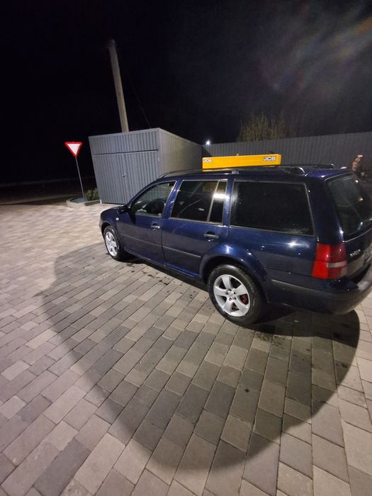 Гольф 4      0682599744