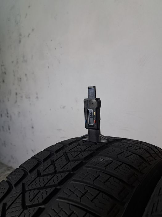Шини колеса 215 55 R17 PIRELLI Sottozero 3 резина покришки Зима
