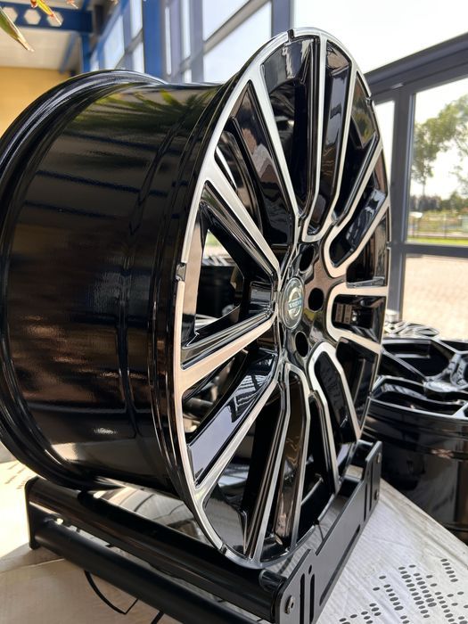 Felgi aluminiowe volvo 19 cali czarno-srebrne