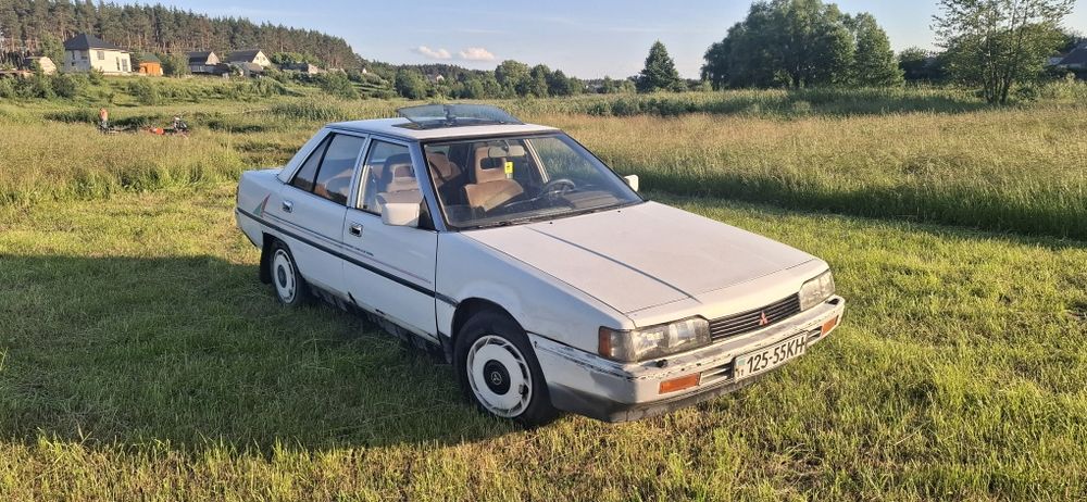 Mitsubishi Galant