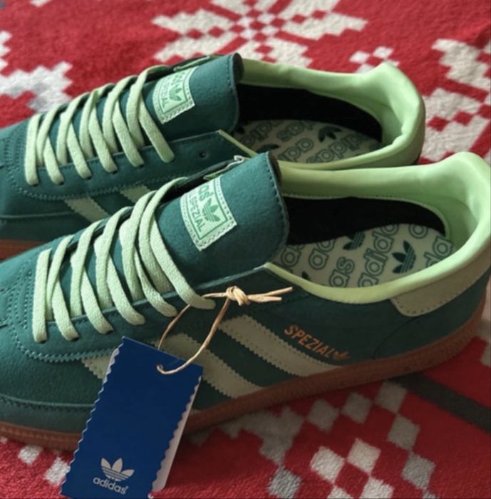 Adidas novos na caixa Handball Spezial azul tam 43