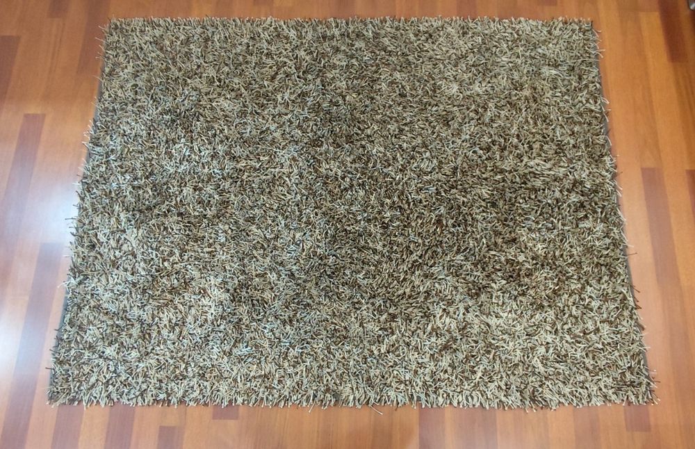 Duas carpetes para sala