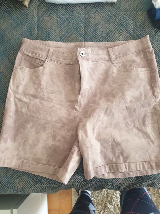 Lote de Roupa (42 ao 48) - Vários Modelos - 5€ cada (Albufeira)