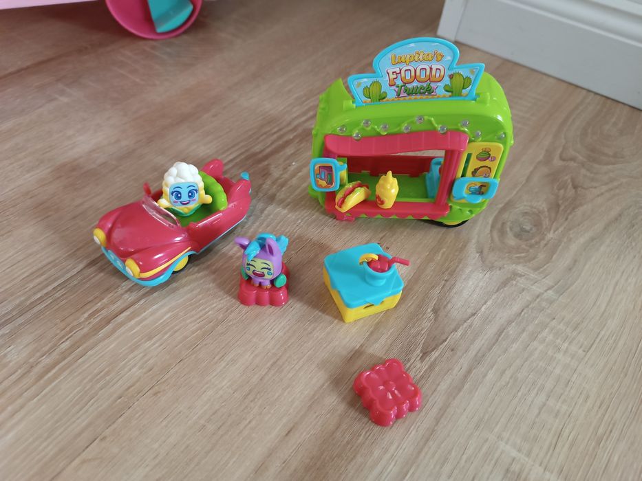 Moji Pops Food truck