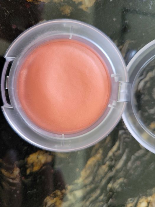 Mac glowplay blush cheer up