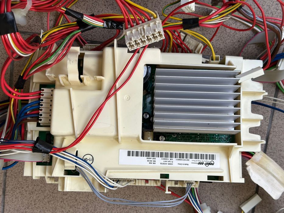 Hoover VHDS6143ZD Moduł elektronika wiązka przewodów