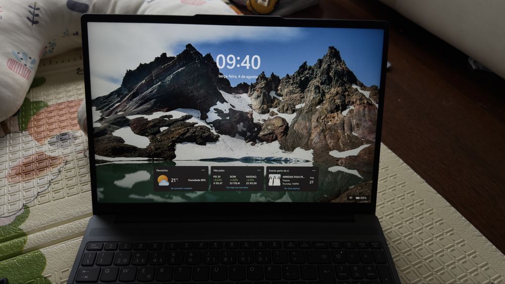Portatil Lenovo modelo Idea Pad Slim 15ARP10