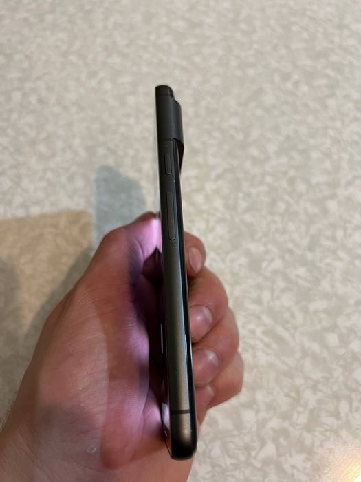 Телефон Google Pixel 8
