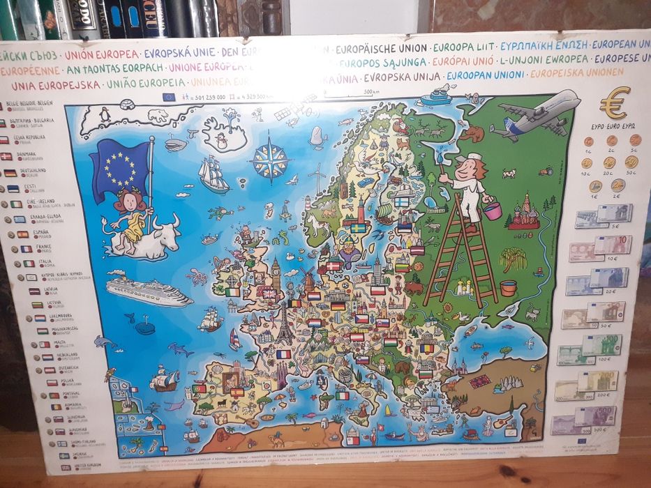 Pósteres com fotos de Nova Iorque, Londres e mapa da UE