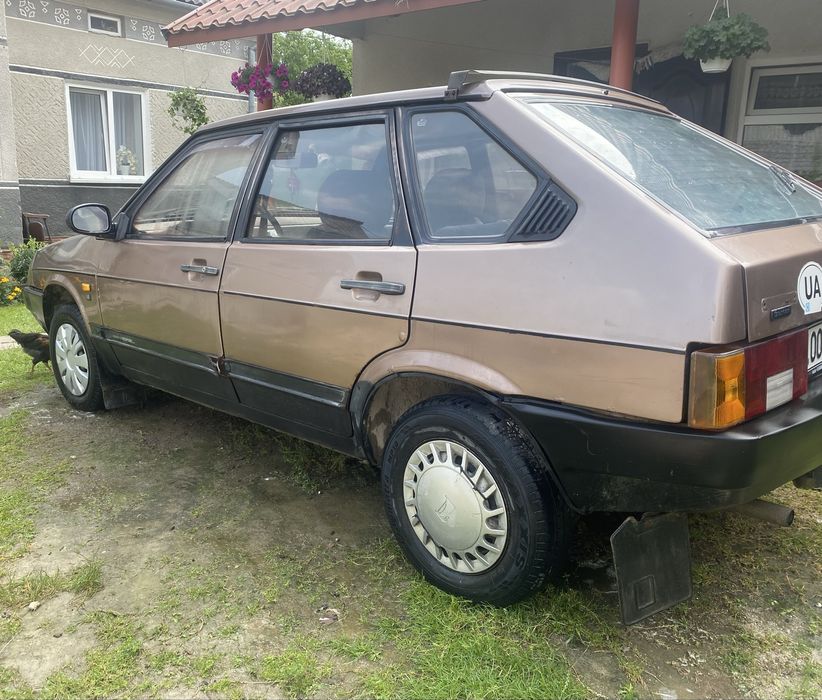 Продам ваз 2109