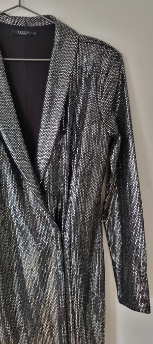 Sukienka srebrna, cekiny Mohito M karnał kopertowa